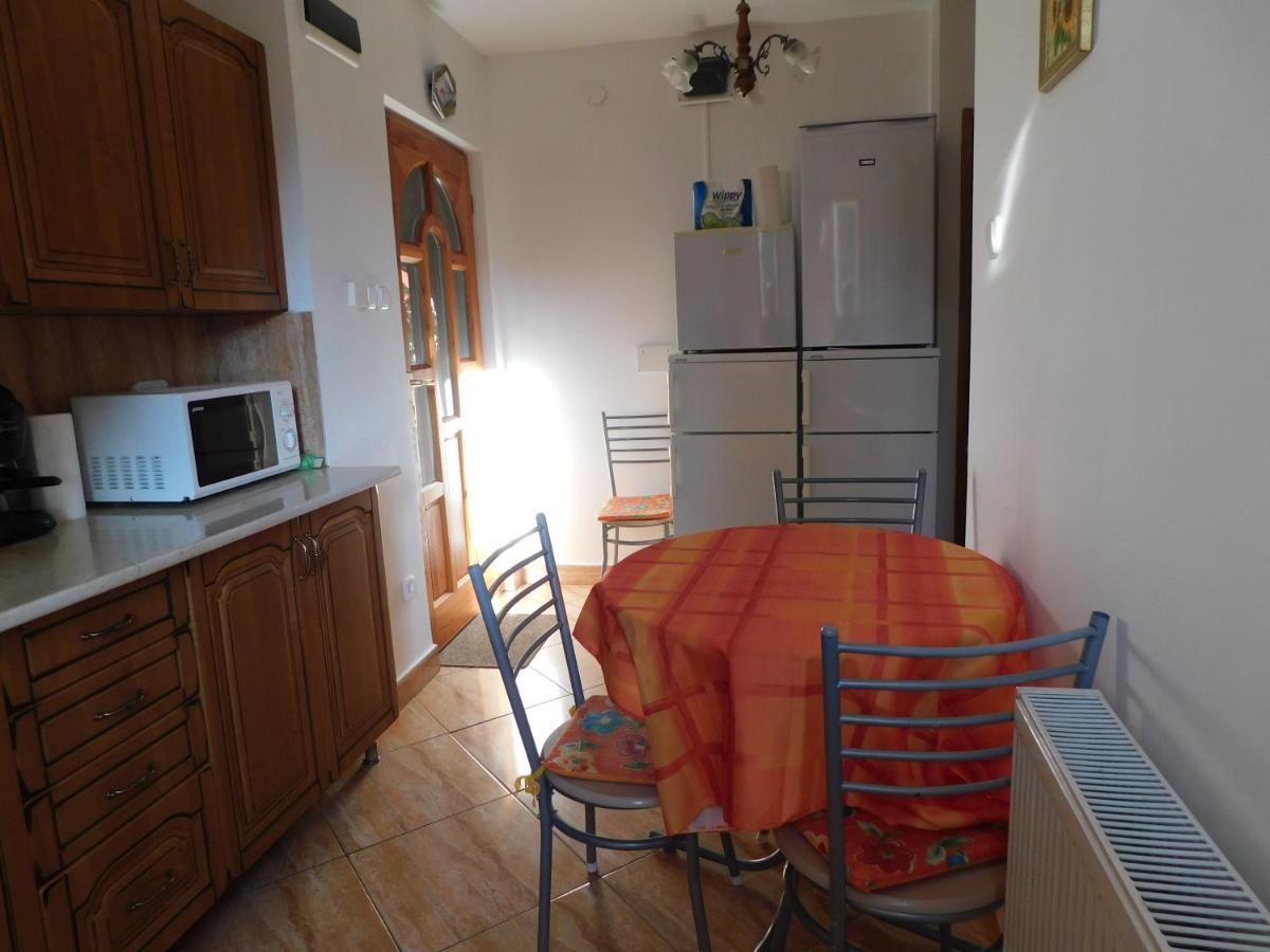 Szamoca Vendeghaz Hotel Мисколк Екстериор снимка