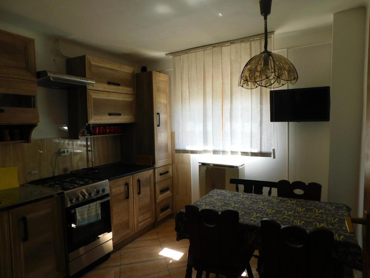 Szamoca Vendeghaz Hotel Мисколк Екстериор снимка