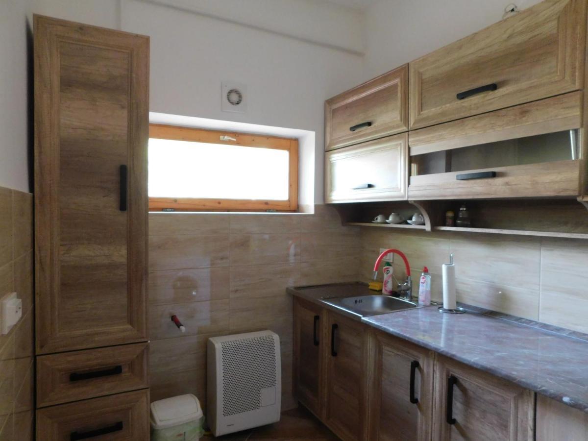 Szamoca Vendeghaz Hotel Мисколк Екстериор снимка