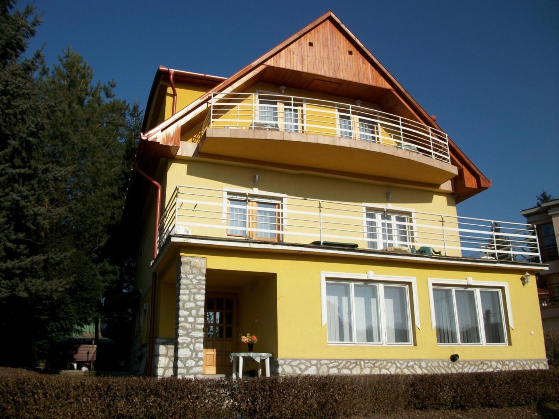 Szamoca Vendeghaz Hotel Мисколк Екстериор снимка