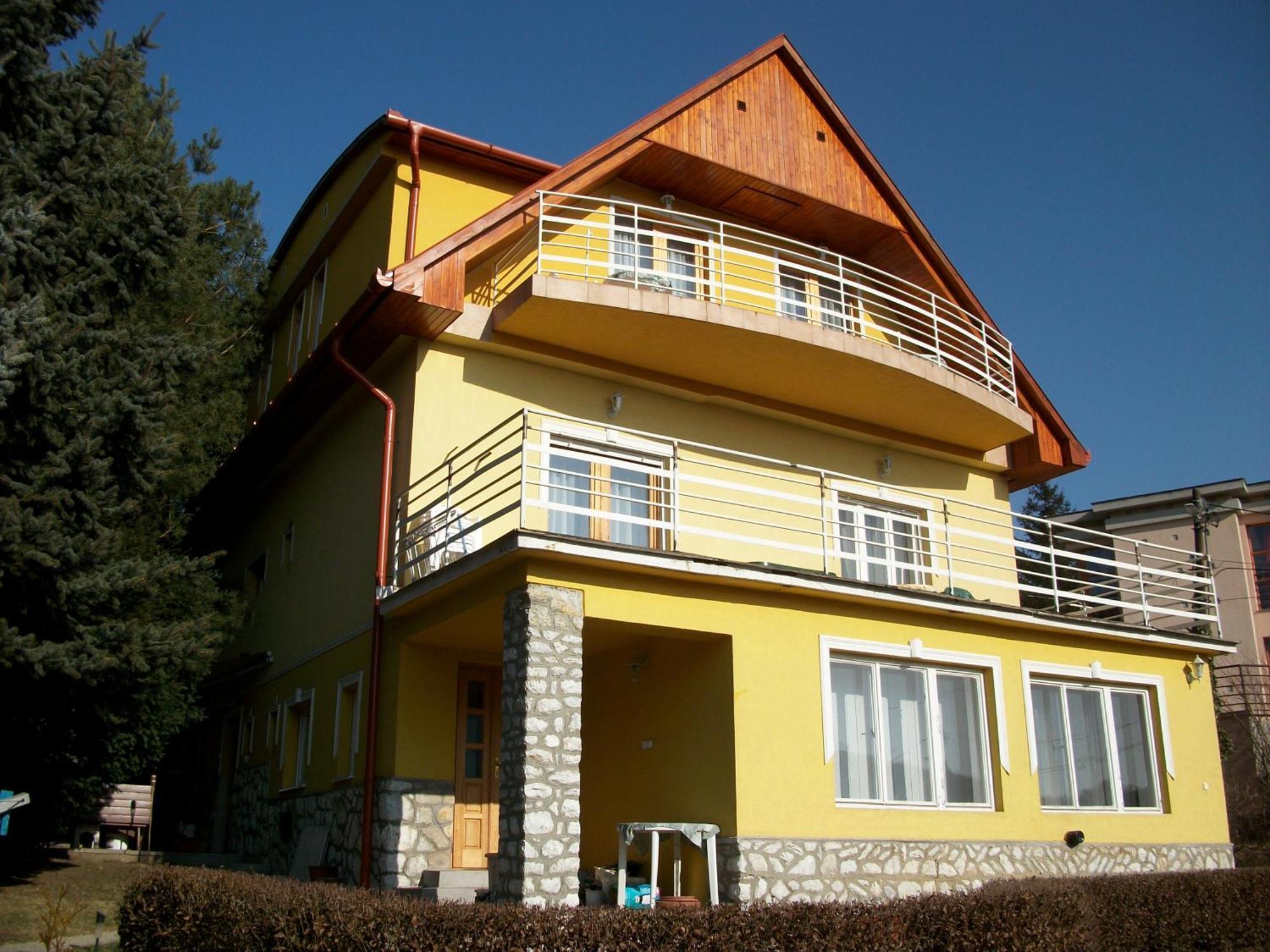 Szamoca Vendeghaz Hotel Мисколк Екстериор снимка